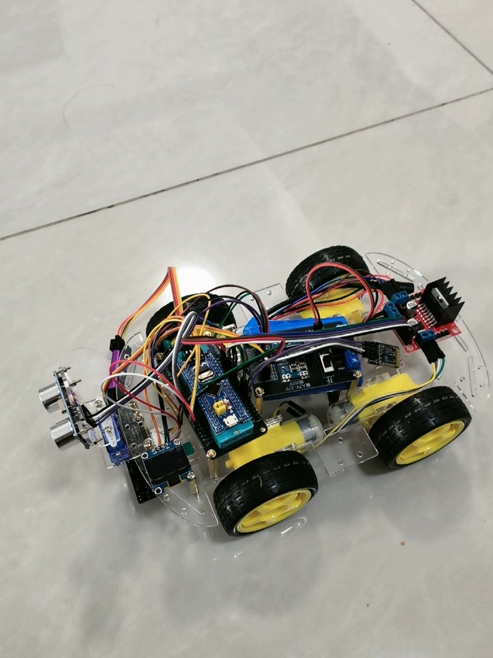 Kit de Coche Robótico Intelige - Robot Bluetooth Car reseña y precio